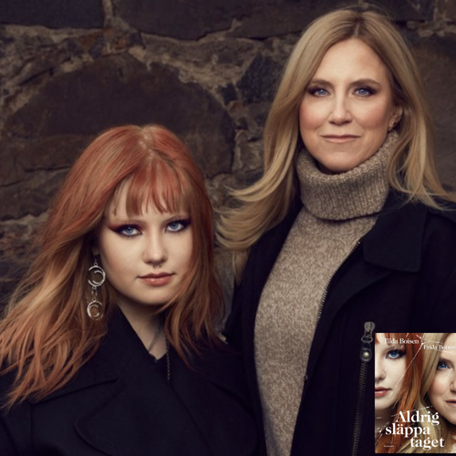 Frida och Tilde Boisen tittar mot kameran. Frida har ljust hår och Tilda rött.