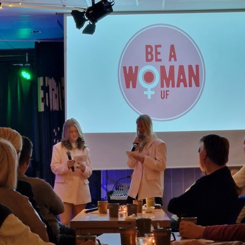 Bild på Nora och olivia med deras UF företag