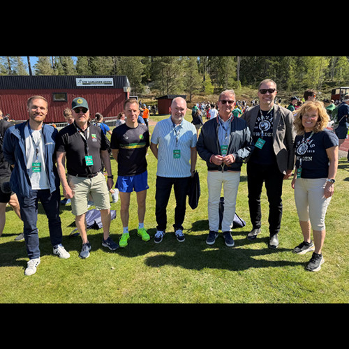 Gruppbild på representanter från 10mila.