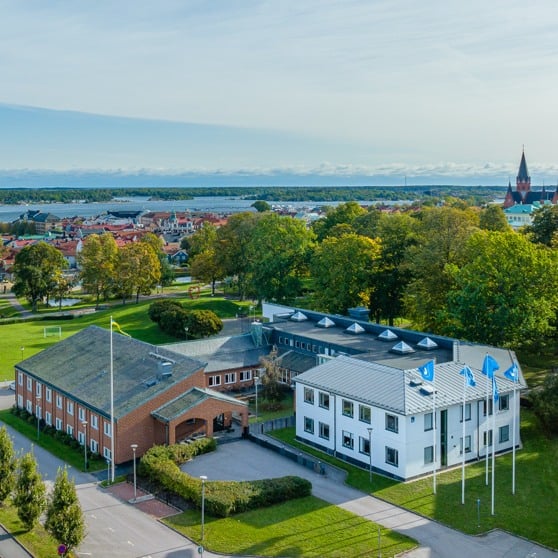 flygbild över Västerviks kommunhus