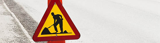 Bild på varningsskylt för vägarbete
